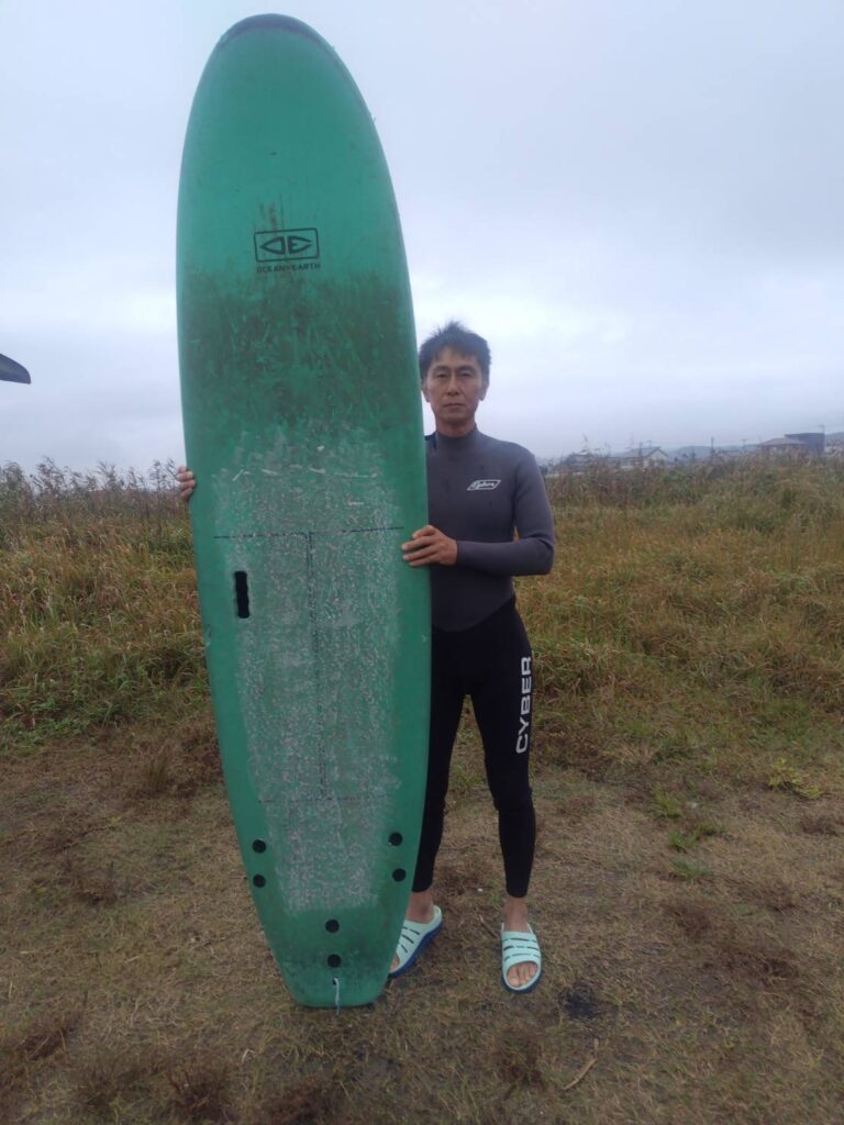 天気悪くてもサーフィンスクールやってます🏄‍♀️